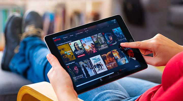 https://www.centurylink.com/content/dam/home/help/tv/streaming-tv/netflix-ipad.jpg